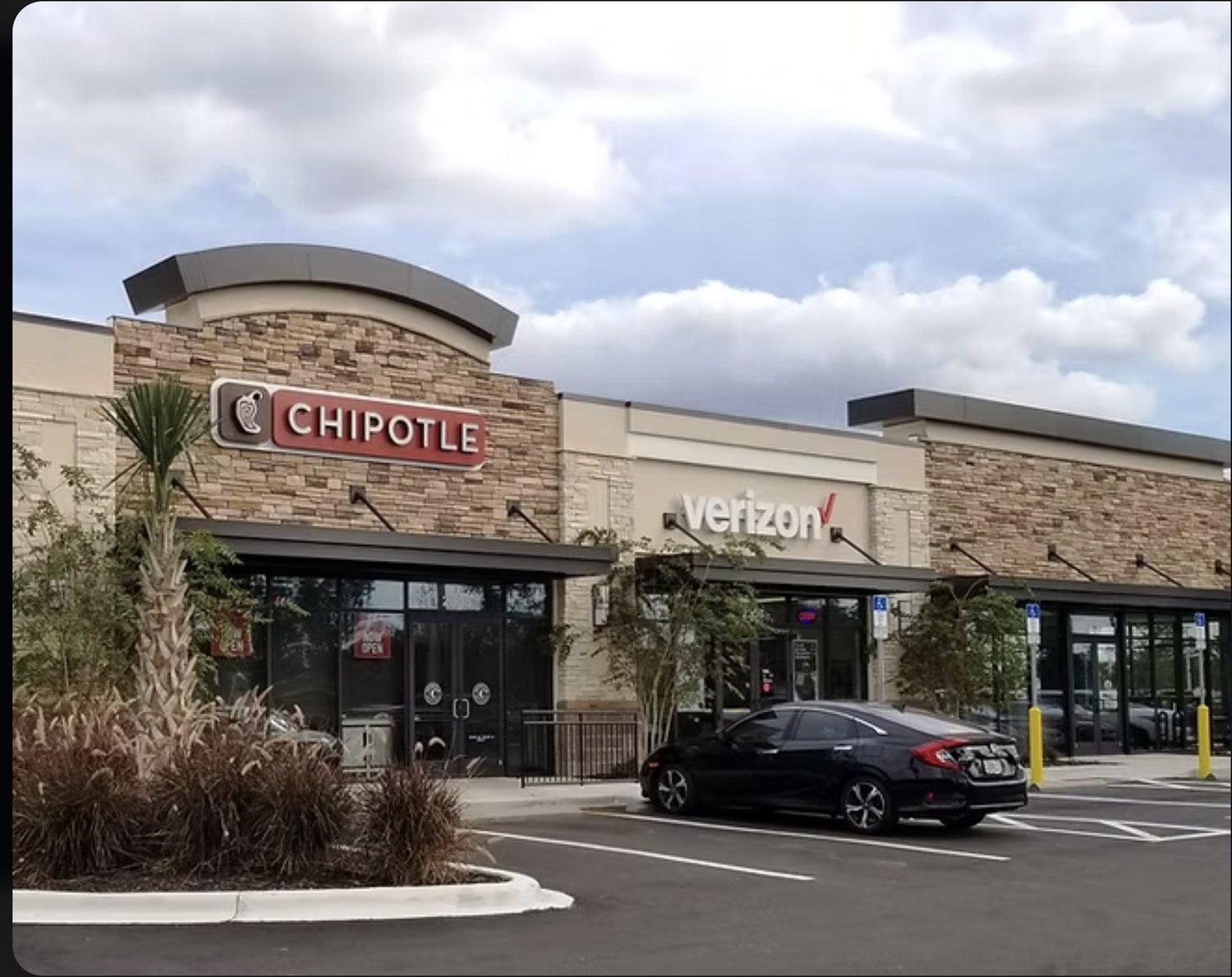 Country Club Corners multi-tenant retail building in DeLand, Florida